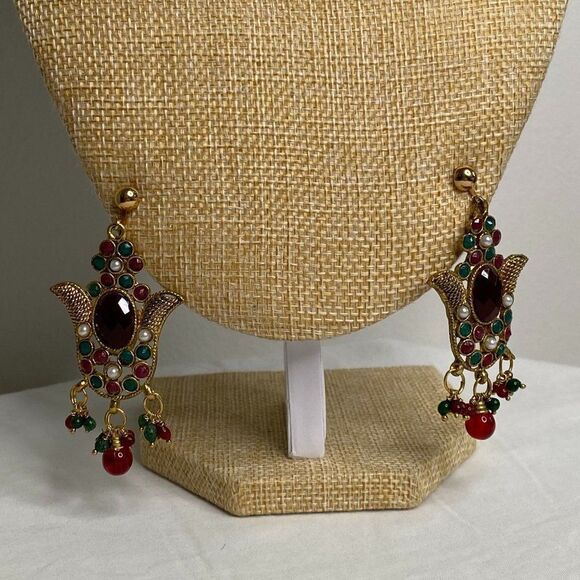 VINTAGE Large Gold & Ruby Clip-On Dangly Earrings - Picture 1 of 5
